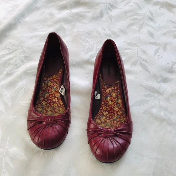 Xhileration Red Wedges - Picture 1 of 3